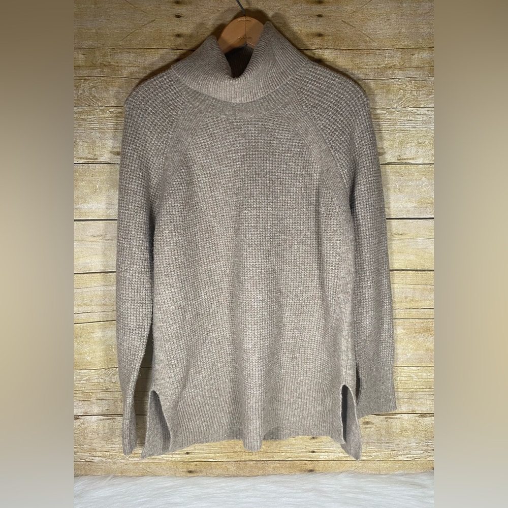 LOFT Waffle Knit Cowl Neck Polyester Wool Blend Tunic Sweater Size M Tan Oatmeal